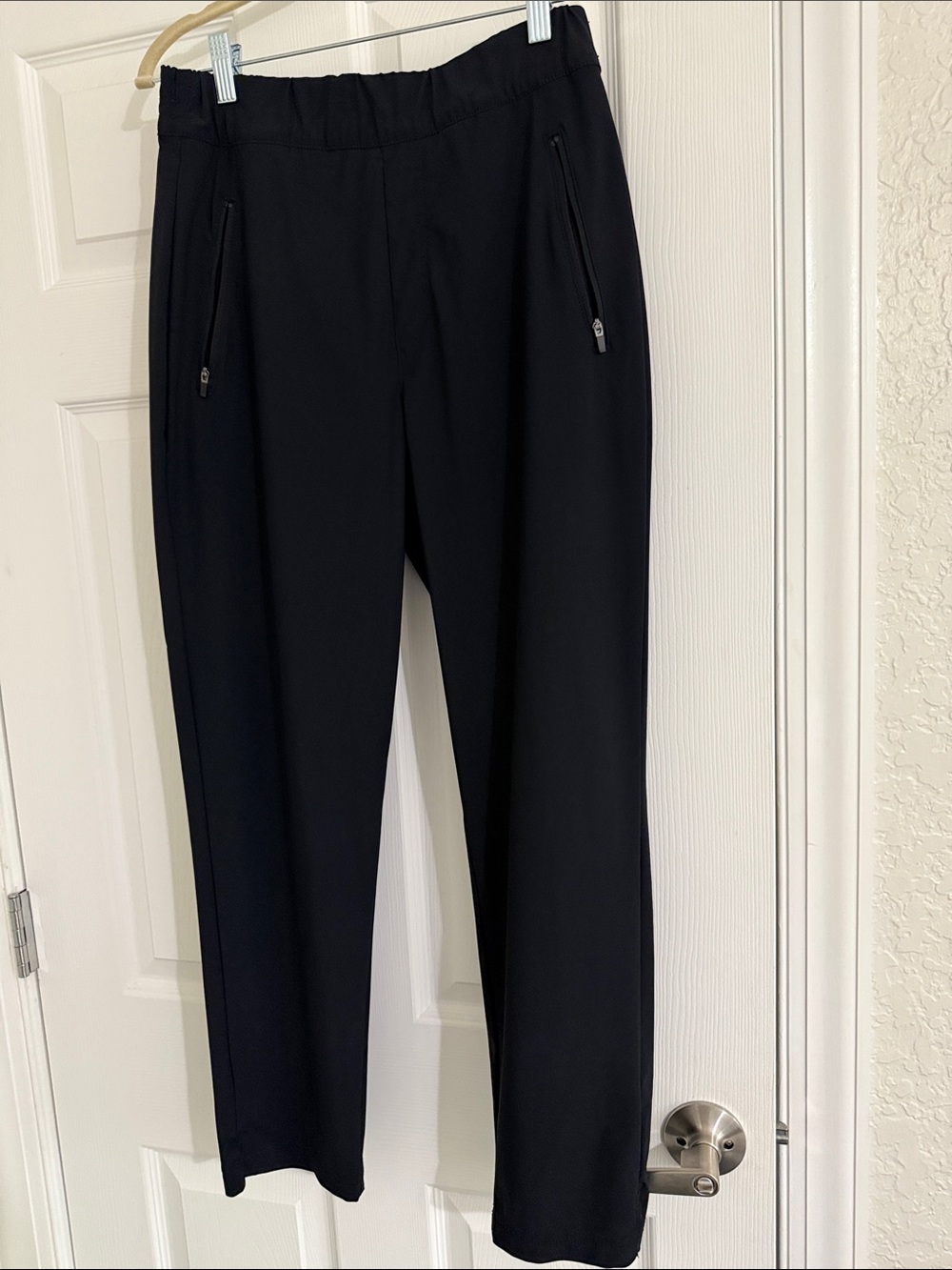 Tommy Bahama Black Elastic-Waist Dress Pants with Zipper Pockets